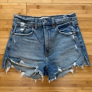 Abercrombie & Fitch High Rise Curve Love Mom Shorts